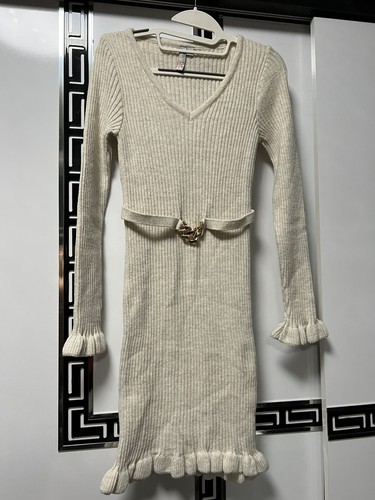 Strickkleid mit rüschen - strickkleid,