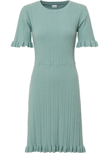 Strickkleid mit rüschen - strickkleid,